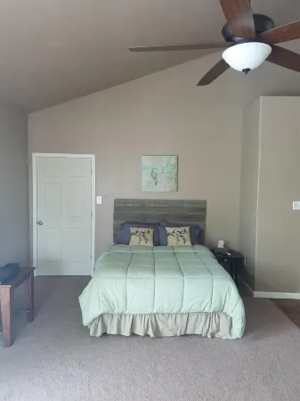 Lake of the Ozarks Missouri New Family Friendly and Spacious Home For Rent