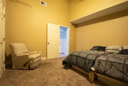 Safe Quiet Neighborhood