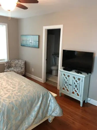 Crabshack in the Promised Land