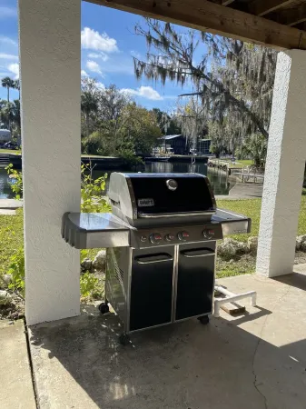 Beautiful Home Located DIRECTLY ON RIVER!!!