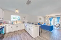 WoW! Amazing Villa 3 min from the strip large pool fully remodeled and sparkling