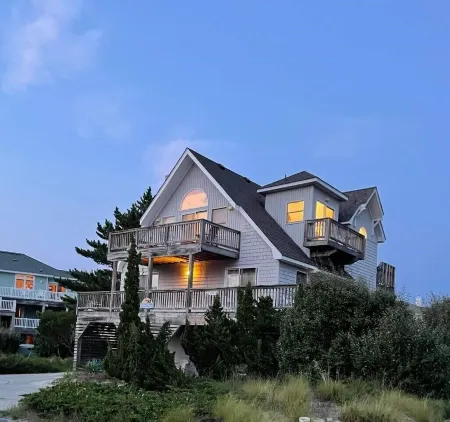 Private Pool,  Heat Included, Dogs Welcome, Hot Tub,  Oceanside, No 4x4 Needed