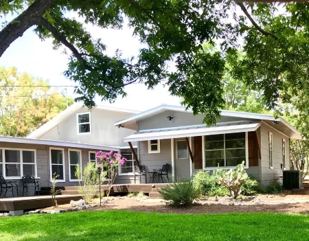 Comfort Acres on the Guadalupe River Ranch (secluded) House and Small Party Barn