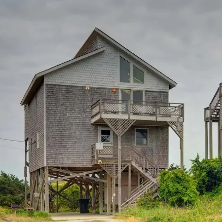 Direct Oceanfront 4 Bedroom Home - Private Beach Unobstructed Views