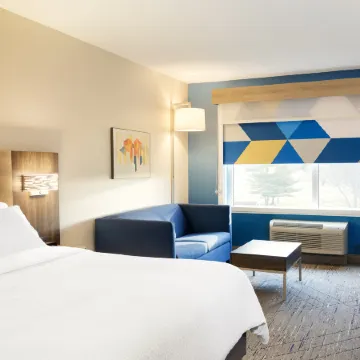 Holiday Inn Express & Suites CUSHING by IHG