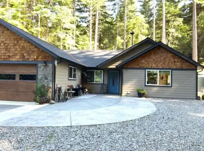 Serene restful redwoods getaway Redwood National Park附近的飯店