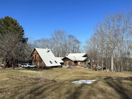 Nature Abounds - Wonderful Year Round Retreat - Adventure Awaits