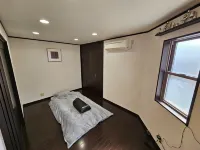 Private Rental Accommodation in the Middle of The فنادق في إكي