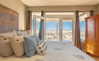 CORAL SUNSETS & SHIMMERING DEEP BLUE OCEAN VIEWS..  LASTING MEMORIES MADE HERE!!