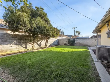 Clovis House with Foosball, 2-Car Garage!