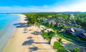 Graceland Khaolak Beach Resort