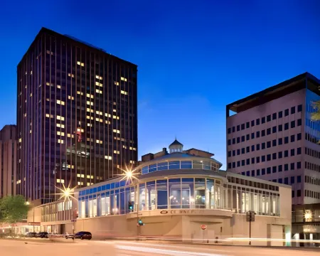 InterContinental Hotels SAINT PAUL RIVERFRONT by IHG Hotels in Saint Paul