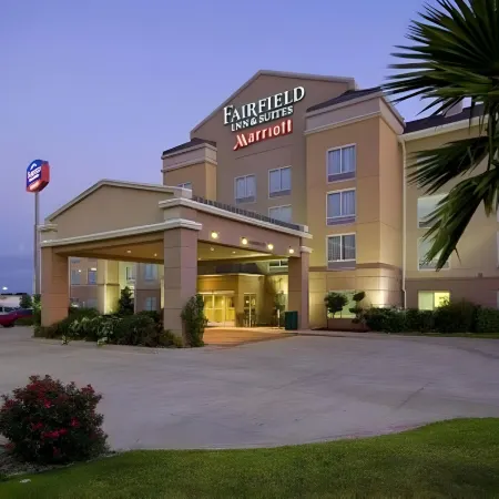 Fairfield Inn & Suites Waco North