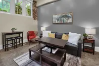 King Bed ★ Work Remote ★BYU ★ W/D ★ Desk