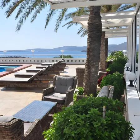 Castri Village Hotel