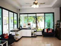Rittiboon Vintage Hotel Hotels in Phrae