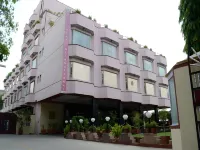 Hotel Maya International