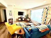 Spacious 3 bedroom hom in charming Marble Falls with WiFi, AC