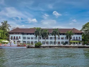 Brunton Boatyard - a CGH Earth Experience
