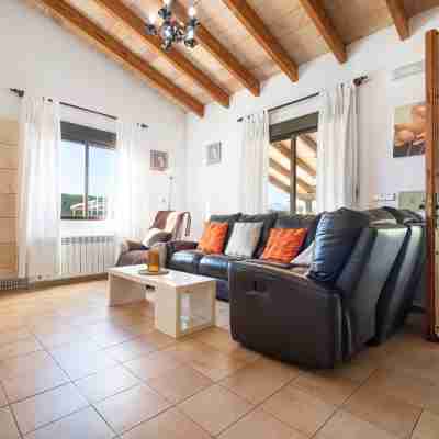 SON MARCH I - Fantastic villa in Sa Pobla with private pool and Free Wifi Rooms