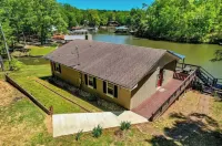 Southern Comfort Cabin-fire pit/kayaks/pet friendl