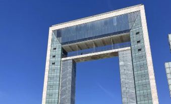 Ibis Hotel (Weihai Weigao Square Xingfu Gate)
