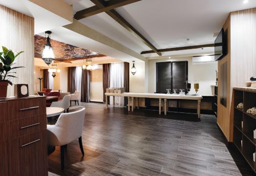 레니온 파크 호텔