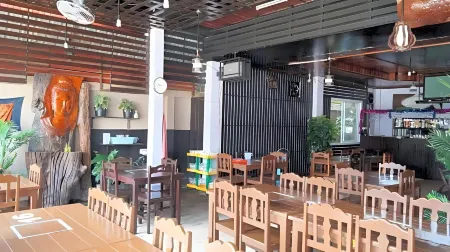 Soutjai Guesthouse & Restaurant