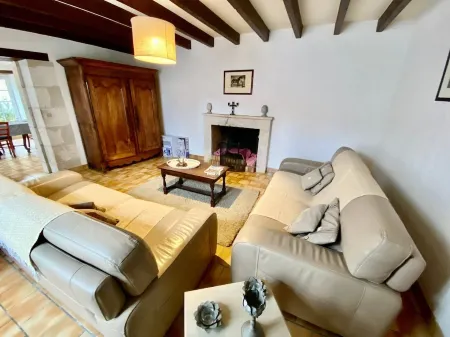 Gite de Jappeloup 13 minutes from Futuroscope Отели в г. Пуатье