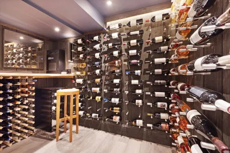 New Luxury 7Br Water Mill Estate – Salt Pool, Sauna & Cold Plunge, Mins to Beach