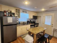 Peach House close to ICW & Sargent beach Hotels in Sargent