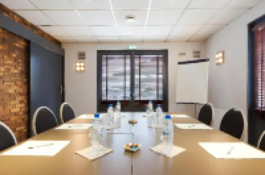 컴포트 호텔 에브루