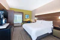 Holiday Inn Express & Suites THREE RIVERS by IHG