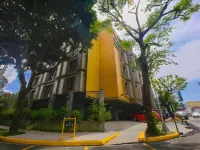 CEO Flats - 2-Star