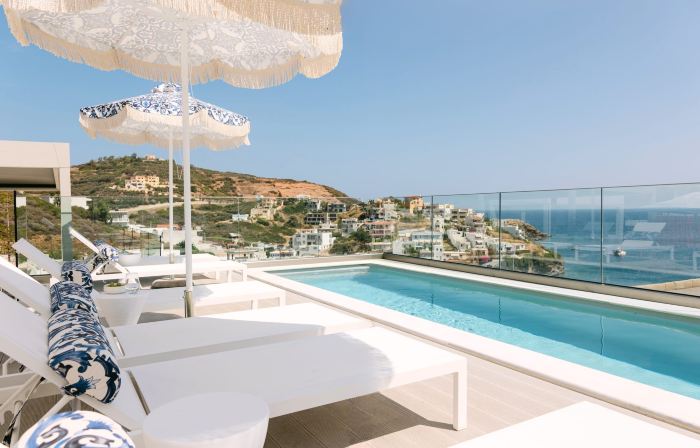 Golden Luxury Suites