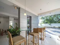Lagoa Park Hotel Hotels near Central Market