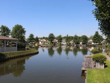 Bungalow in South Holland With Private Jetty
