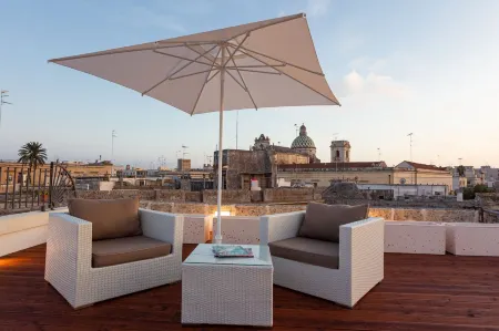 Palazzo Marini B&B di Charme Отели рядом с достопримечательностью «Porta Napoli»