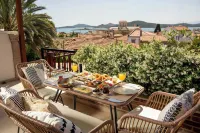 Cunda Tas Otel by Taze - parking