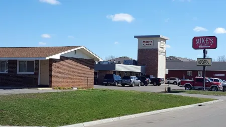 Travelers Lodge Marshall Отели в г. Маршалл