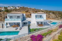 Gianna's Panoramic Seaview Twin Villas with pool 1 Hotel a Apokoronas