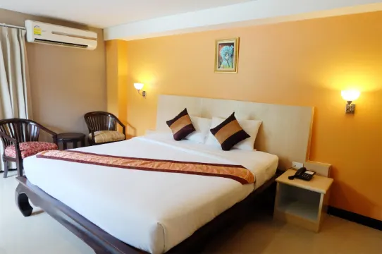 ห้องซูพีเรียร์ เตียงควีนไซส์ ปลอดบุหรี่