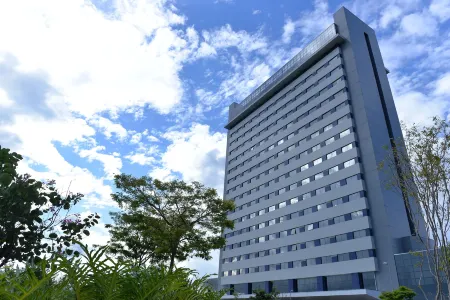 Hotel Rainha do Brasil Отели рядом с достопримечательностью «Via Sacra - Morro do Cruzeiro»