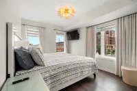 Etobicoke Suites - Condos