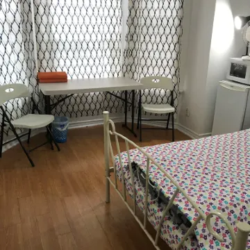 唐人街旅客之家 鄰近多倫多舊市政廳的酒店