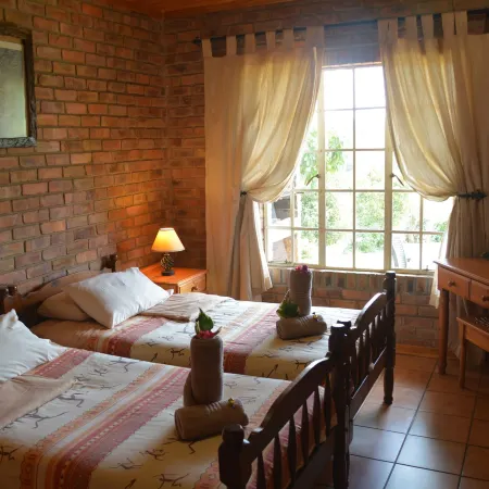 Thaba Tsweni Lodge & Safaris