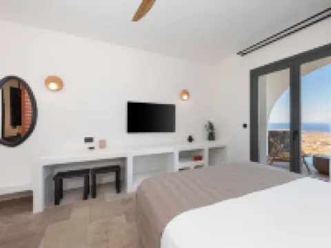 Klostra Hotels in Finikia