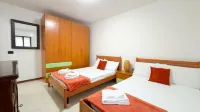 Hellen House by Ca-Sa Check - 2-Star