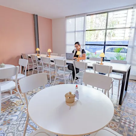 Urb Hotel Отели рядом с достопримечательностью «Коко»