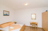 Apartments Skurla - Homestays